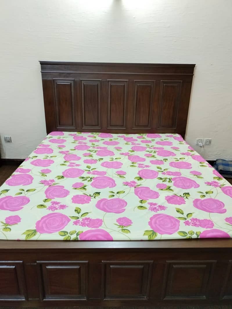 Wood Bed king size 0