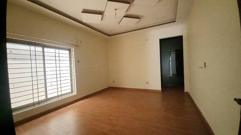 10 Marla House WApda Town-Phase-2 Multan For Rent 5