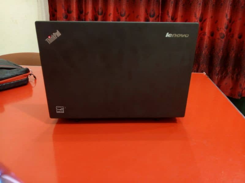 Lenovo Thinkpad Core i3 5th generation 1