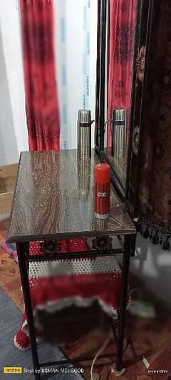 mirror table makeup table