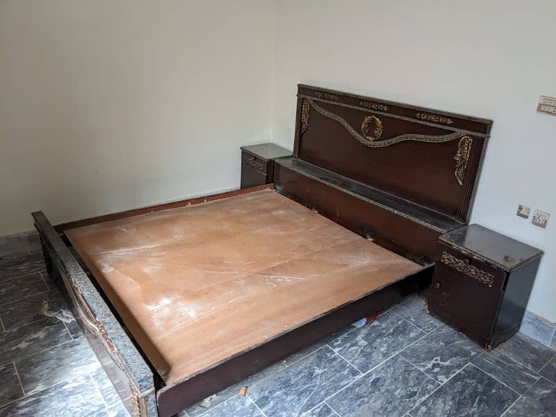 King size Bed 1