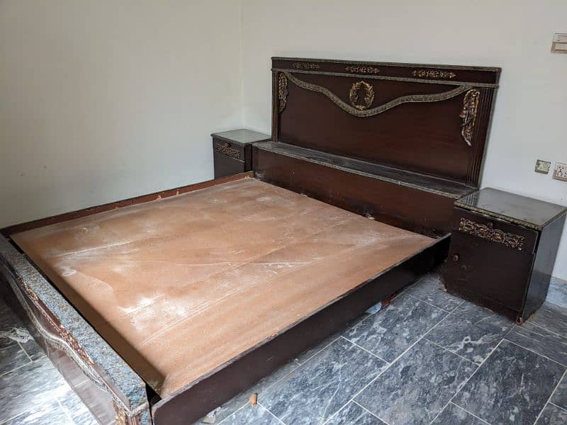 King size Bed 2