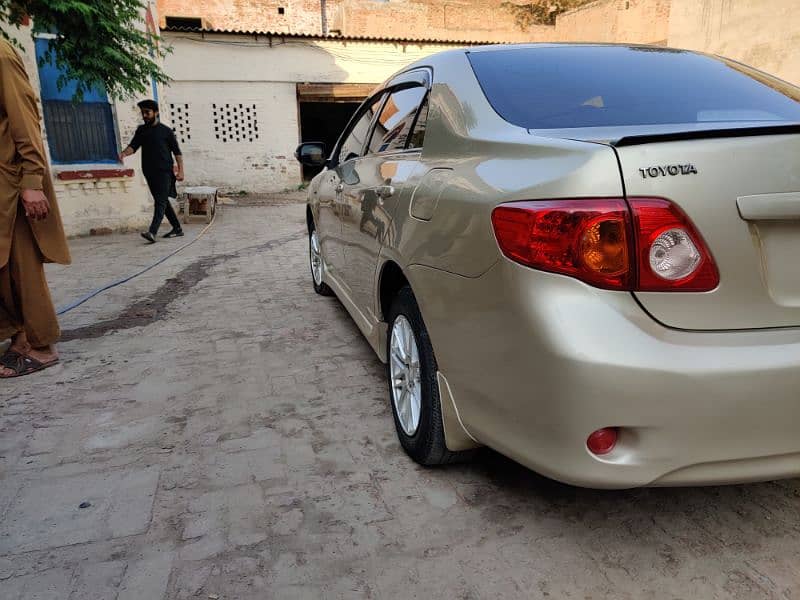 Toyota Corolla GLI 2010 6