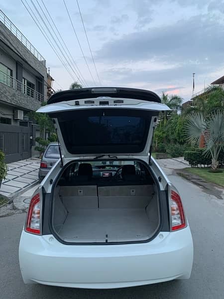 Toyota Prius 2014 for sale 8