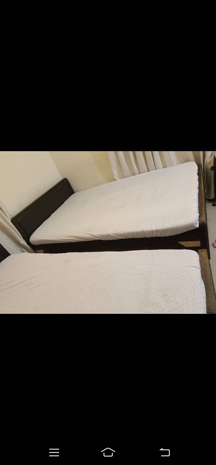 Bed, wardrobe, mattress, tv trolly, computer table 6