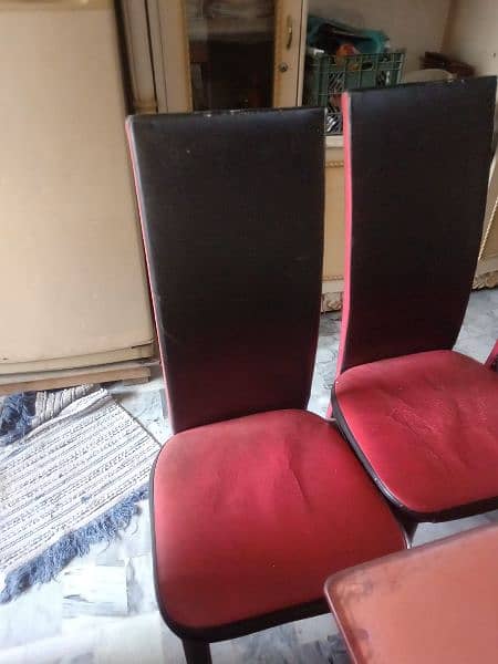 6 seater Dining Table urgent sale 2