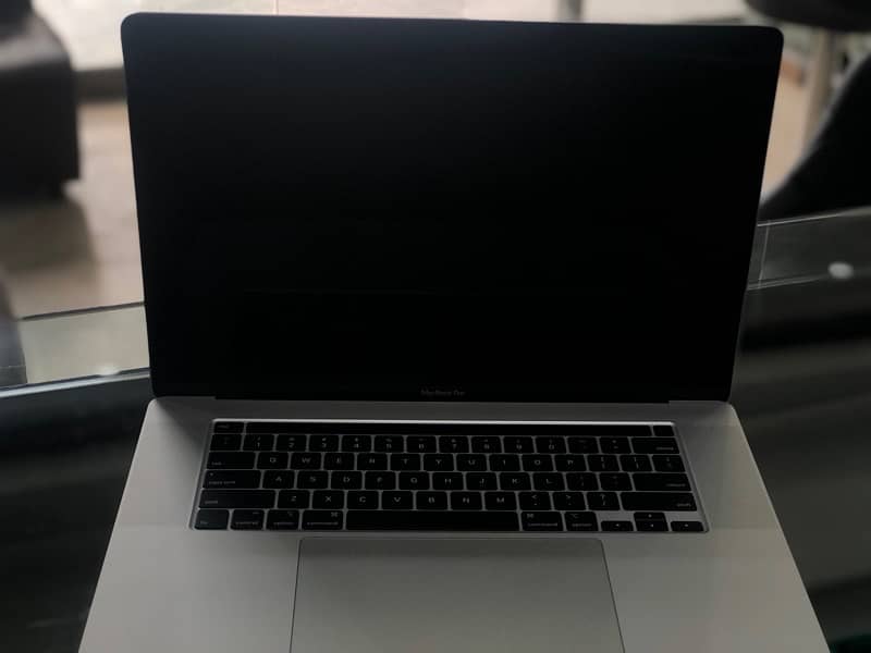 Macbook Pro 2019 16 inch 1