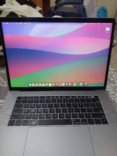 Apple MacBook Pro 2018 15 inch 0