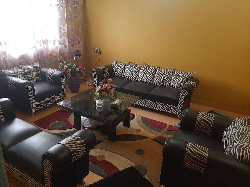 7 seater sofa set with double step table 4