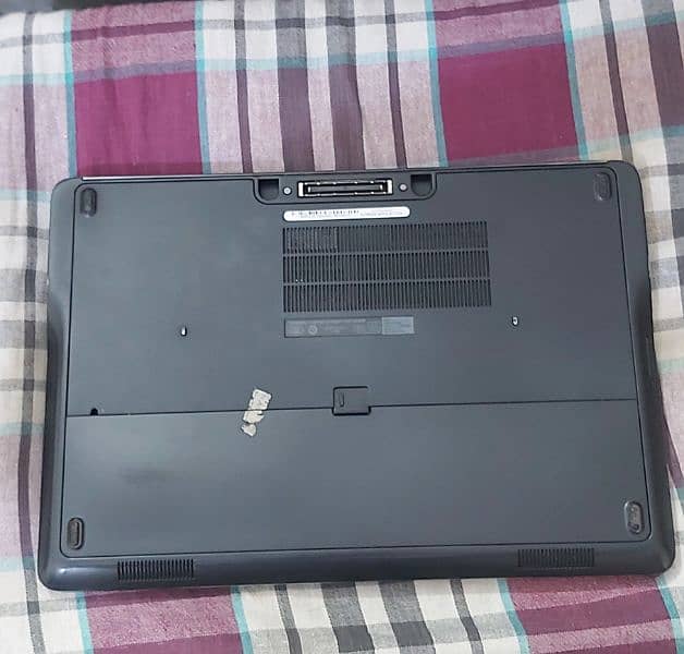 Dell Latitude E7400 i5 4th generation with charger 2