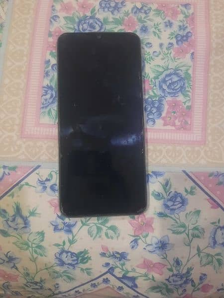 vivo y 33s used mobile 10/10 with box and charger 3