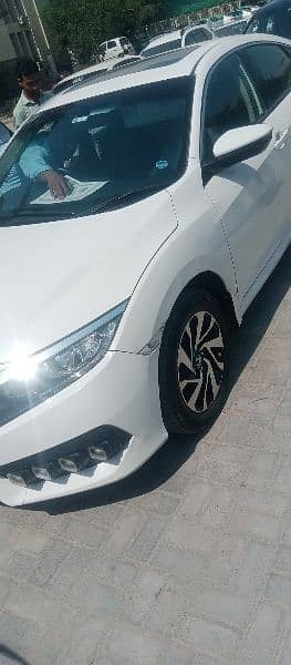 Honda Civic UG 2019 1