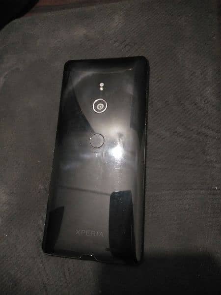 Sony Xperia XZ3 available for sale in good Condition 7