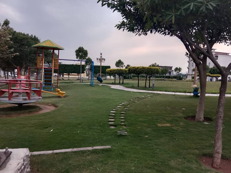 8 Marla Plot File New Fresh Booking For Sale On Installment In Taj Residencia ,One Of The Most Beautiful Location In Islamabad , Down Payment Discounted Price 8.4 Lakh Limited Time Offer 16