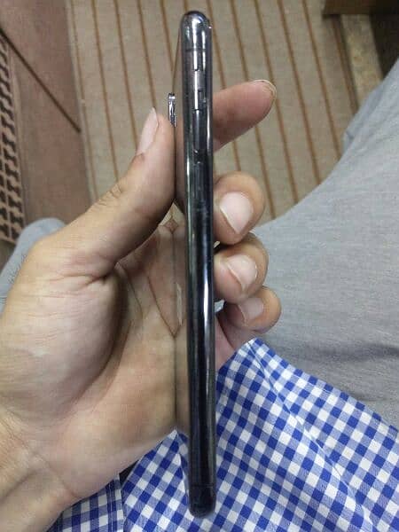 Iphone xs factory unlock 4