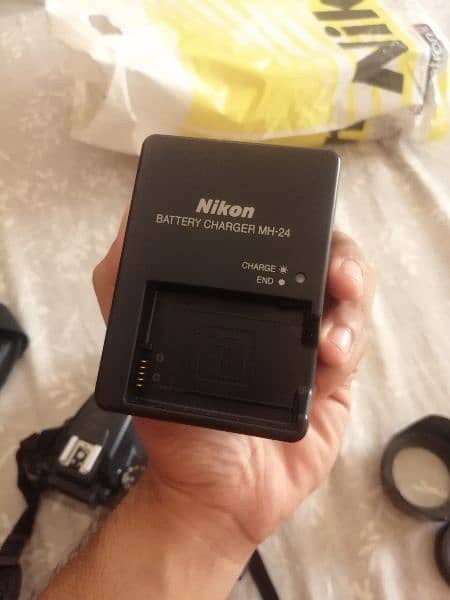 nikon d3500 with 18-55mm lens 11