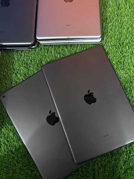 Brand Apple Model Name iPad 7th Generation Color Grey Screen 1