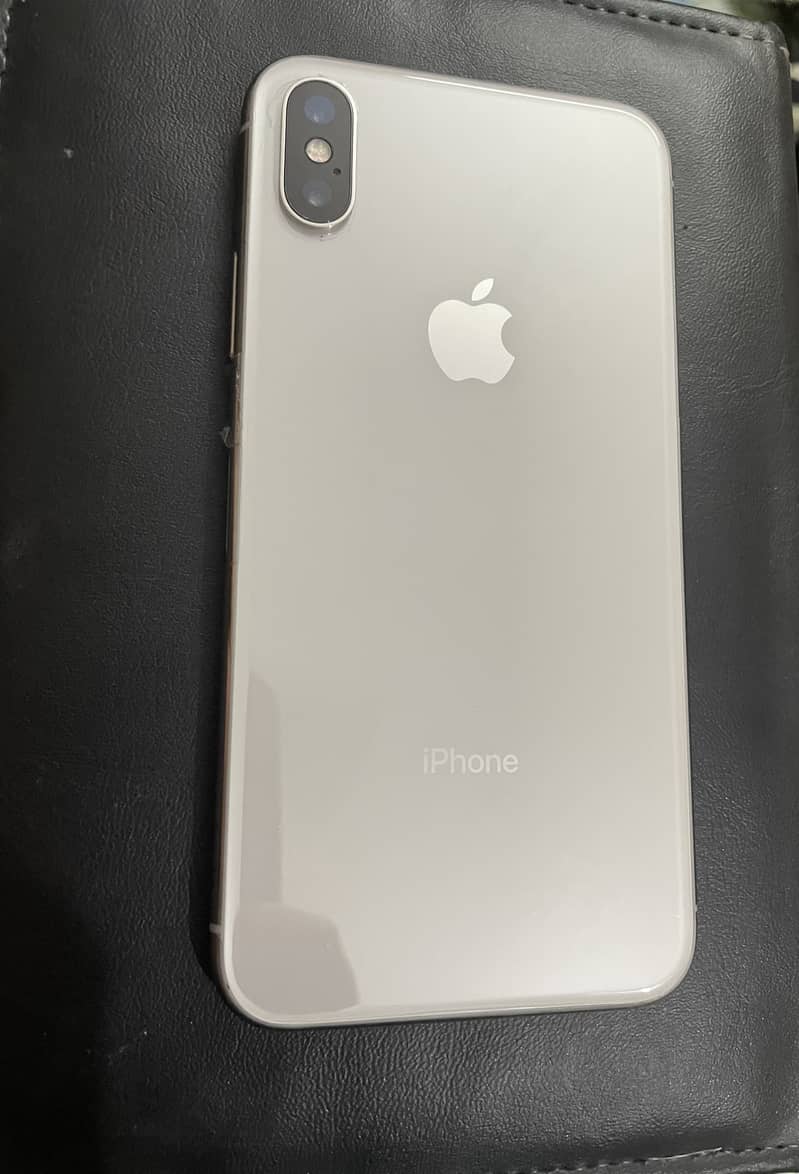 Iphone X PTA APPROVED WHITE COLOUR 2