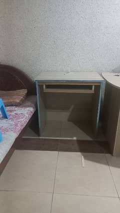 6 new computer tables for sale