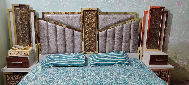 Complete 4 Piece Bed Room Set [URGENT SALE] 0