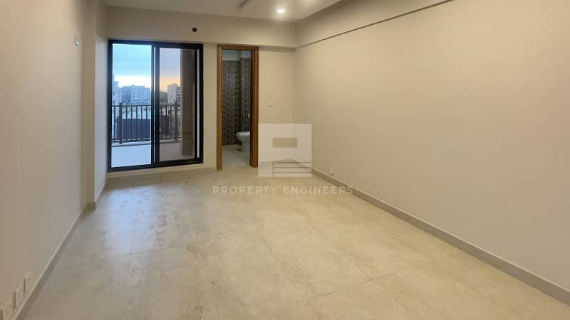 3 Bed Gold Apartment for Rent 12