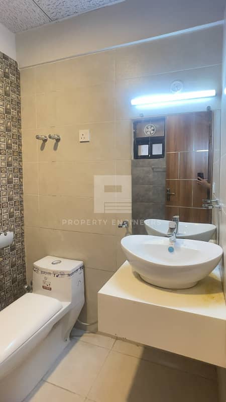 3 Bed Gold Apartment for Rent 14