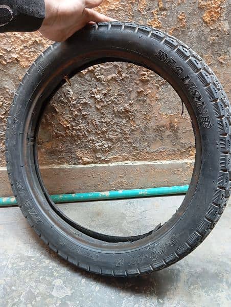 Honda 125 tyre 2 back and one frant 2
