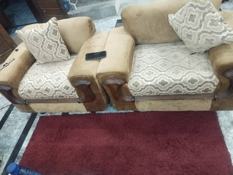 7 seater almost new sofa for sale 2