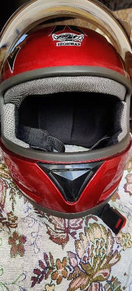 Helmet in brand new condition 2
