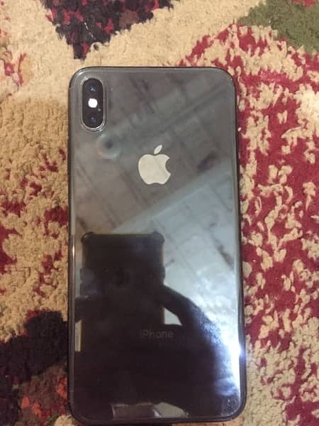 iPhone Xs Max 256GB Balck Color PTA Approved 1