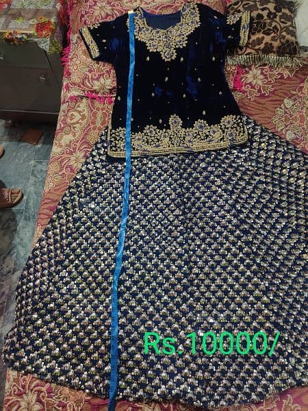 lehnga choli in velvet shirt 0