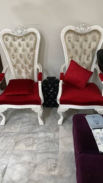 King Bed Furniture With Dressing Table ,Matching Chairs Coffee Table 2