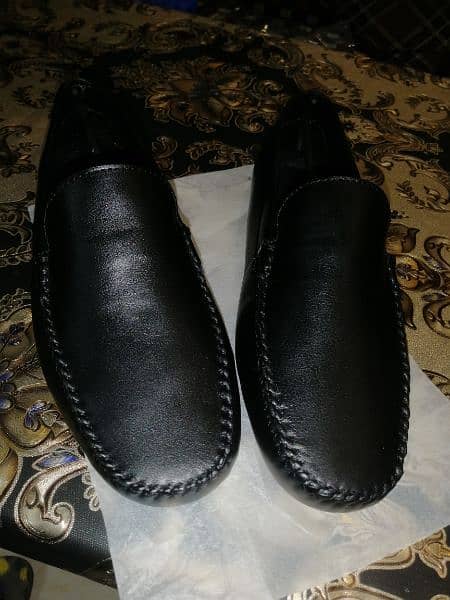 100% Genuine Imported leather loaffer avaliable for sale. 10