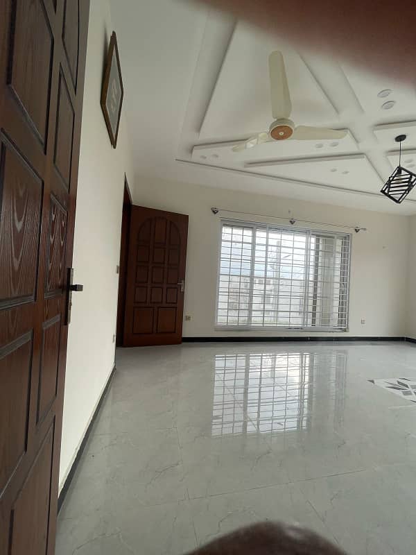 1 Kanal Brand New Upper Portion Available For Rent in PAKISTAN TOWN Phase 2 Islamabad 4