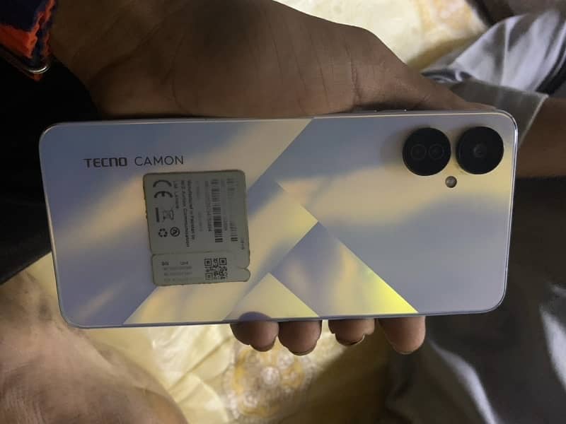 tecno camon 19 neo in used with box charger vip condition 3