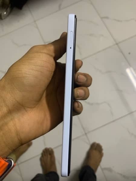 tecno camon 19 neo in used with box charger vip condition 6