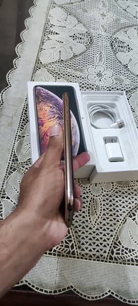 iPhone XS max 256gb PTA approved with Box. 3