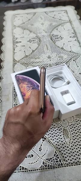 iPhone XS max 256gb PTA approved with Box. 4