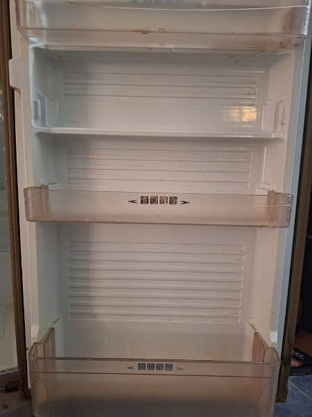 Dawlance refrigerator  for sale 5