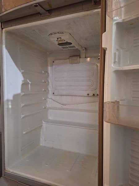 Dawlance refrigerator  for sale 7