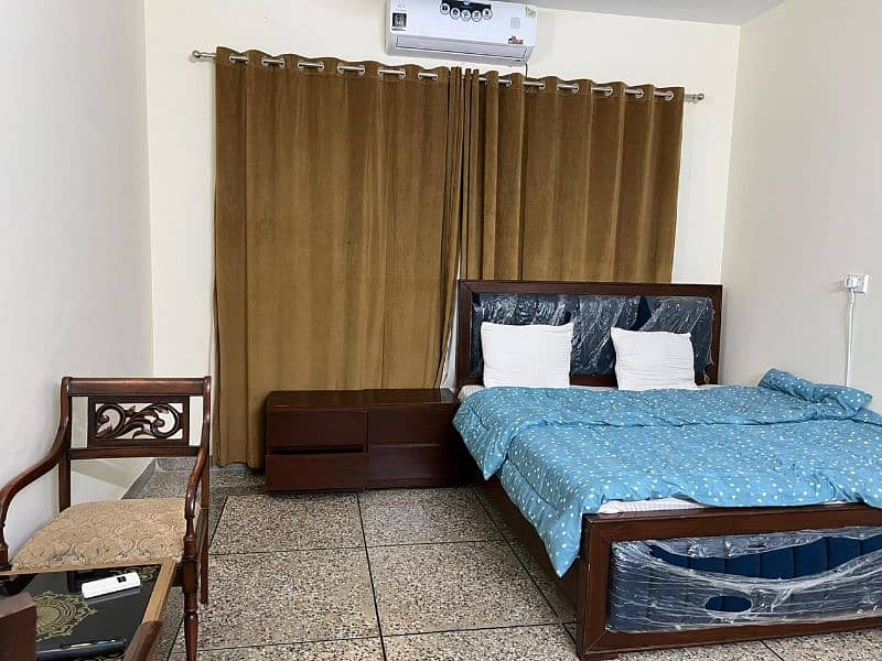 Guest house rooms available for daily  weekly and monthly baisi 9