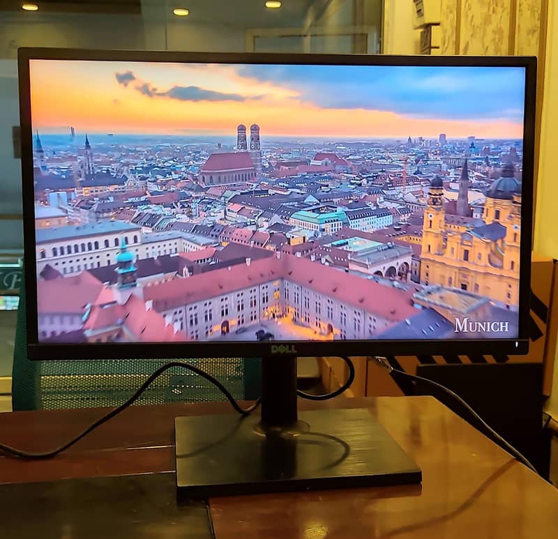 DELL 24inch LCD Monitor IPS Display for Sale 0