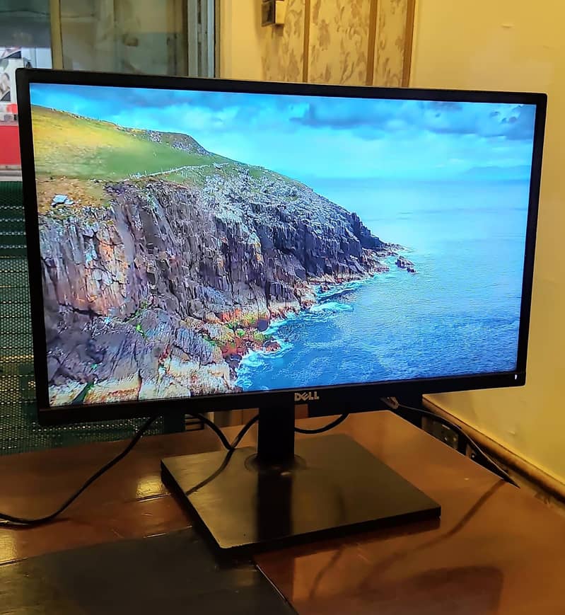 DELL 24inch LCD Monitor IPS Display for Sale 2