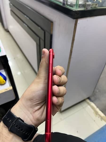 IPHONE XR PTA APPROVED 256gb 4