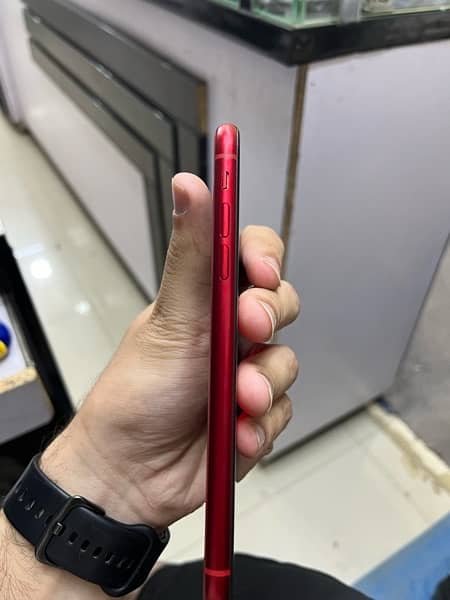 IPHONE XR PTA APPROVED 256gb 5