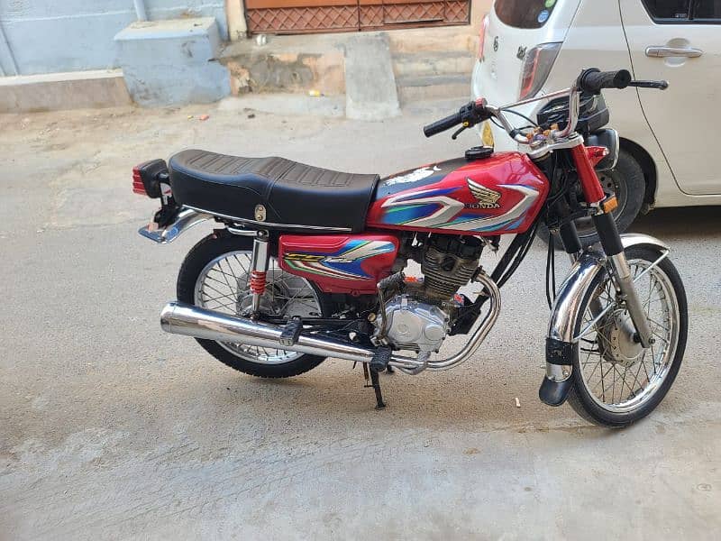 Honda 125 sell or exchange with ybr i will pay differ 3