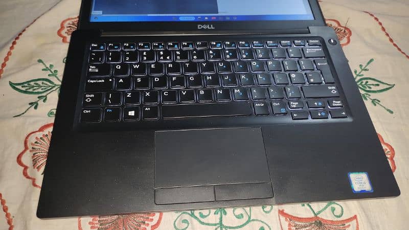 Dell Laptop For Sale Core i5 / 8th Generation 7