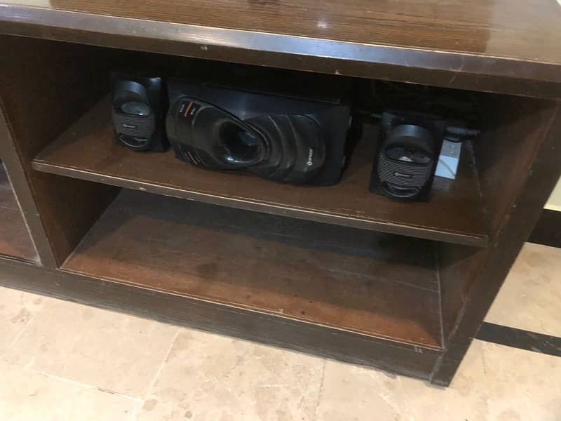 Complete Bedroom Set in Good Condition 11