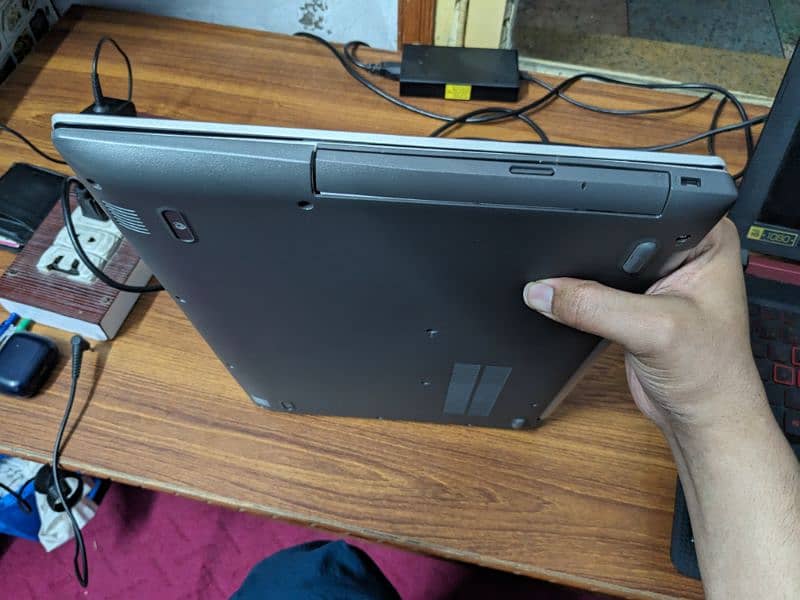 Lenovo IdeaPad 330 Core i5 8th Gen 3