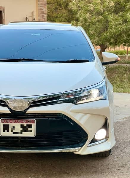 Toyota Corolla altis Grande 2018 3